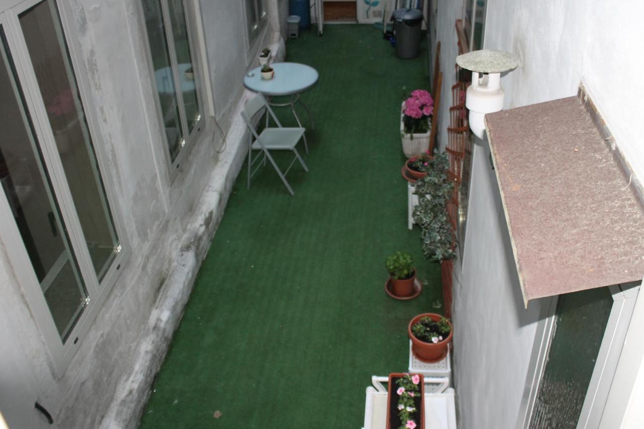 B&B Empire 1970 Trieste Luaran gambar